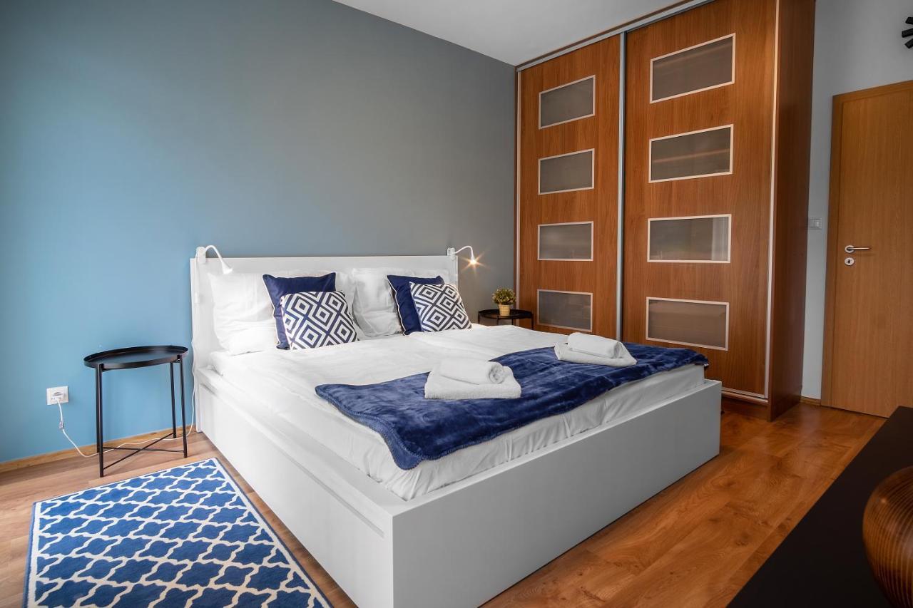 Mf Villa Azur Wellness Apartment Siófok Eksteriør billede