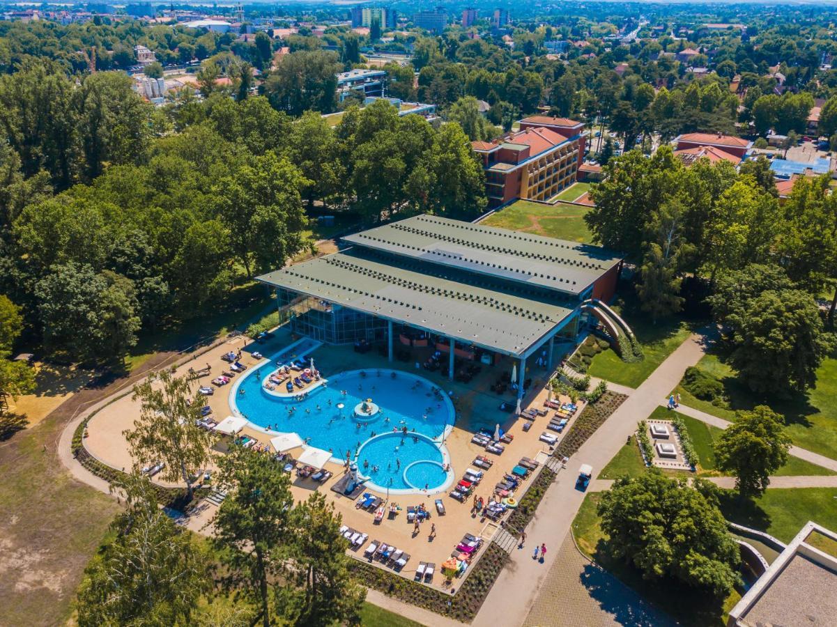 Mf Villa Azur Wellness Apartment Siófok Eksteriør billede